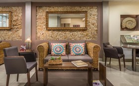 Alexandra Aparthotel