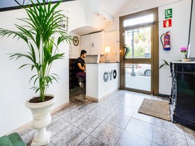 Hostal Patio de la Luna by OYO Rooms