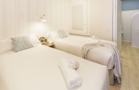 Mumm by Pillow