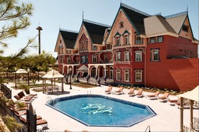 Hotel Mansión de Lucy at PortAventura World