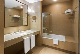 Elba Almería Business & Convention Hotel