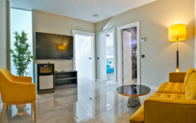 Moon Hotel & Spa