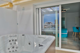 Moon Hotel & Spa
