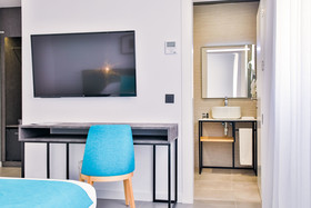 Moon Hotel & Spa