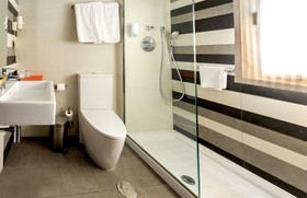 Nuevo Torreluz Hotel