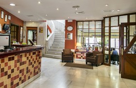 Hotel Los Cantaros