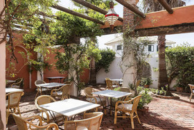 Hotel Madreselva