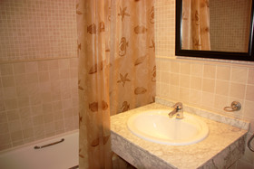Apartamentos Alcala Blau 3000