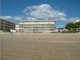 Apartamentos Irta Playa 3000