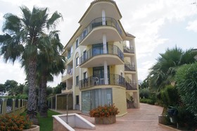Apartamentos Sol y Mar 3000