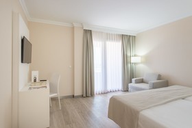 Oliva Nova Beach & Golf Hotel