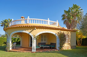 Oliva Nova Villas & Apartamentos