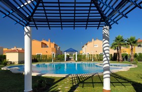 Oliva Nova Villas & Apartamentos