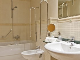 Pontiana Thalasso Hotel