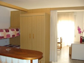 Estudios Voramar by AP Costas