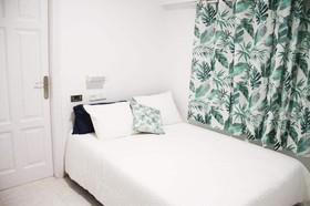 Hugo Beach Hotel