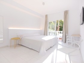 TU&ME Resort