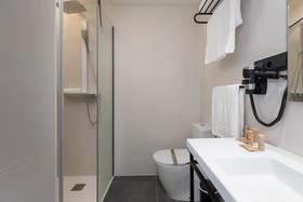 Arena Zone Hotel & Cafe