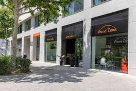 Arena Zone Hotel & Cafe