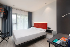 Arena Zone Hotel & Cafe