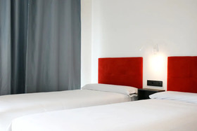 Arena Zone Hotel & Cafe