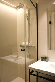 Arena Zone Hotel & Cafe
