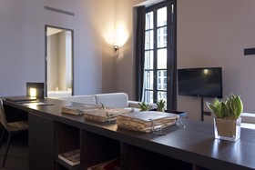 Caro Hotel