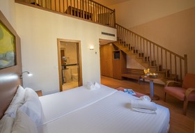 DWO Valencia by Checkin
