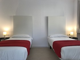 City Suites Marina