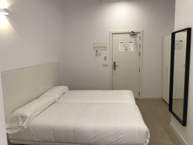 City Suites Marina