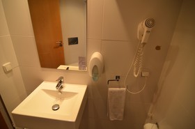 Galileo Flats - Palacio de Congresos