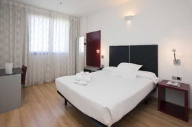 Hotel ILUNION Aqua 3
