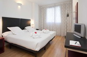 Hotel ILUNION Aqua 3