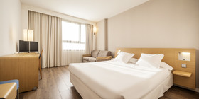 Hotel ILUNION Valencia 4