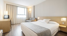 Hotel ILUNION Valencia 4