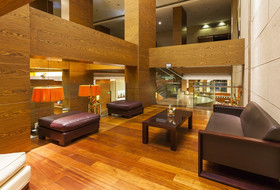 Hotel ILUNION Valencia 4