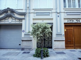 SingularStays Mar44
