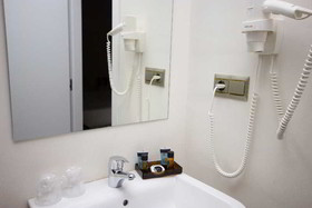 Suites Boutique Jardines del Montornés