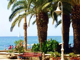 Apartamentos Intercentro Algarrobo