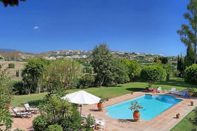 Villa Ladyville