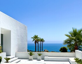 Mondrian Luxury Suites & Villas