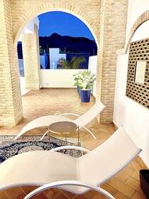 Mondrian Luxury Suites & Villas