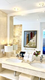Mondrian Luxury Suites & Villas