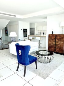 Mondrian Luxury Suites & Villas