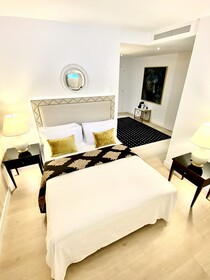 Mondrian Luxury Suites & Villas