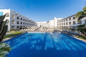 Hotel Mac Puerto Marina