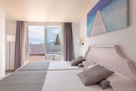 Hotel Mac Puerto Marina
