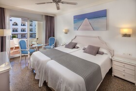 Hotel Mac Puerto Marina