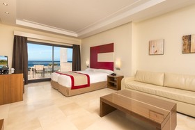 Estepona Hotel & Spa Resort