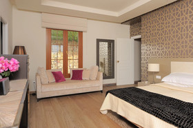 Villa Lotus Bel Air Deluxe Canovas